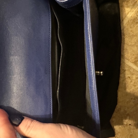 Chanel Boy Bag OLD MEDIUM - Picture 4 of 9